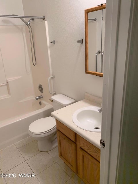 Tiny photo for 304 Cedar Avenue, Holbrook, AZ 86025 (MLS # 263199)