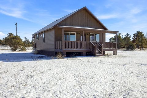 Photo of 2763 Sunflower Drive, Overgaard, AZ 85933 (MLS # 256703)