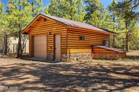 Tiny photo for 2924 Pine Rim Road, Overgaard, AZ 85933 (MLS # 260962)