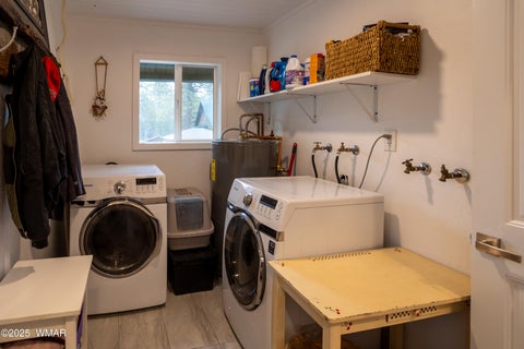Tiny photo for 1912 Little Doe Trail, Overgaard, AZ 85933 (MLS # 261832)