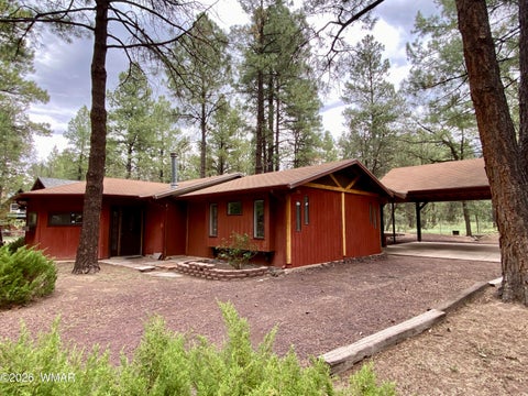Photo of 4789 S Indian Trail, Show Low, AZ 85901 (MLS # 263085)
