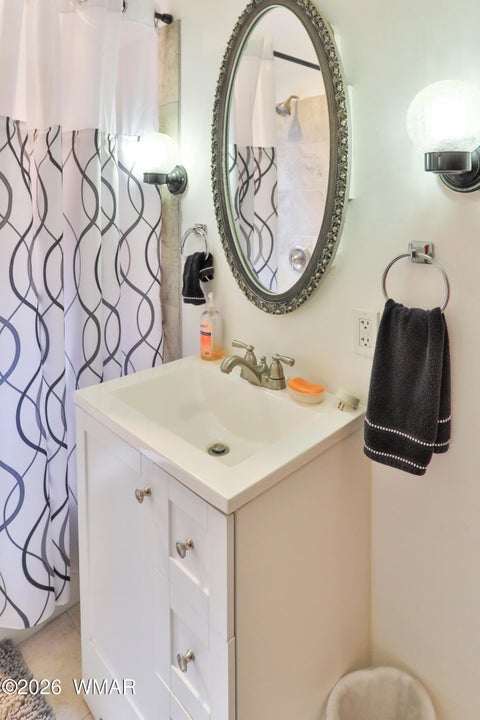 Tiny photo for 705 W Florida Street, Holbrook, AZ 86025 (MLS # 261421)