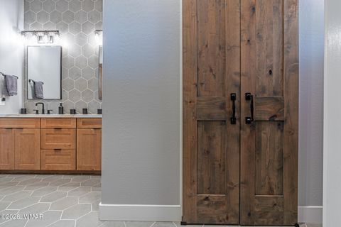 Tiny photo for 610 S Mountain Pines Avenue, Show Low, AZ 85901 (MLS # 260650)