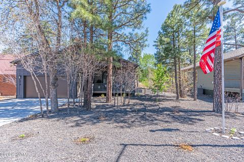 Tiny photo for 610 S Mountain Pines Avenue, Show Low, AZ 85901 (MLS # 260650)