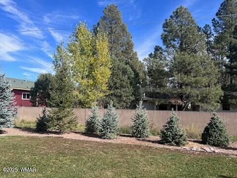 Tiny photo for 2707 Navajo Way, Lakeside, AZ 85929 (MLS # 258687)