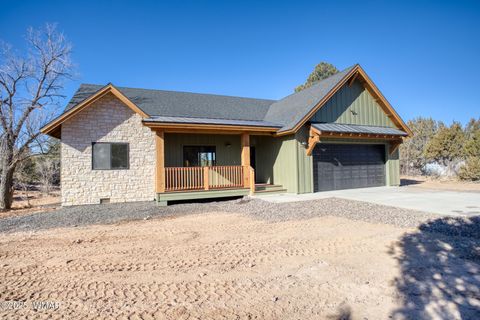 Photo of 1034 School House Lane, Show Low, AZ 85901 (MLS # 257349)