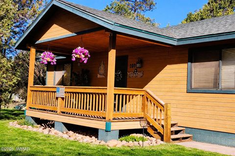 Photo of 2086 Pinewood Drive, Overgaard, AZ 85933 (MLS # 259997)