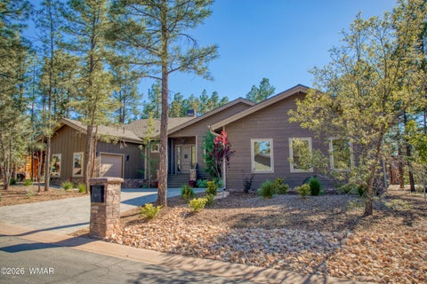 Photo of 3361 W Mariposa Lane, Show Low, AZ 85901 (MLS # 262270)