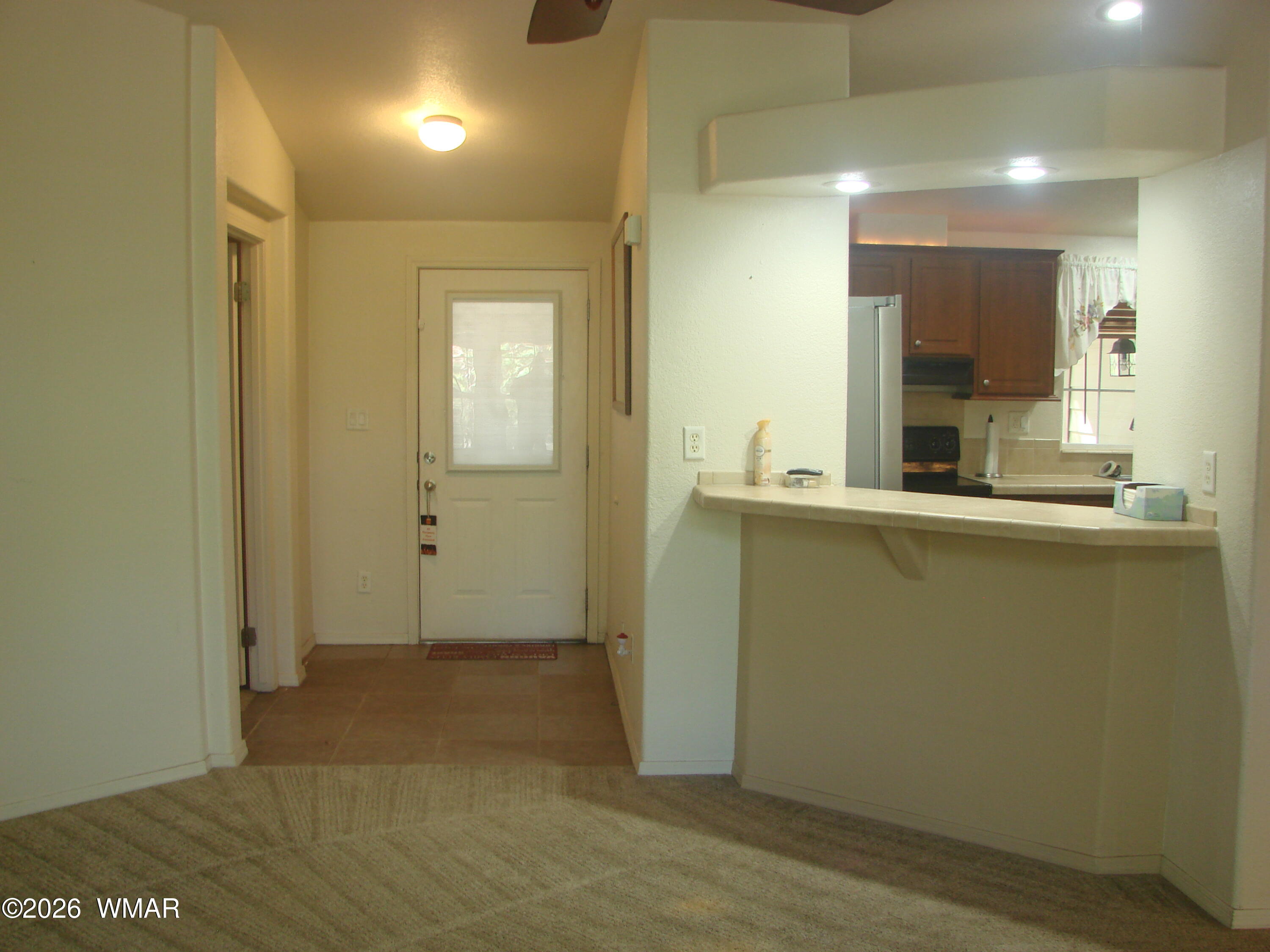 2060 Pineview