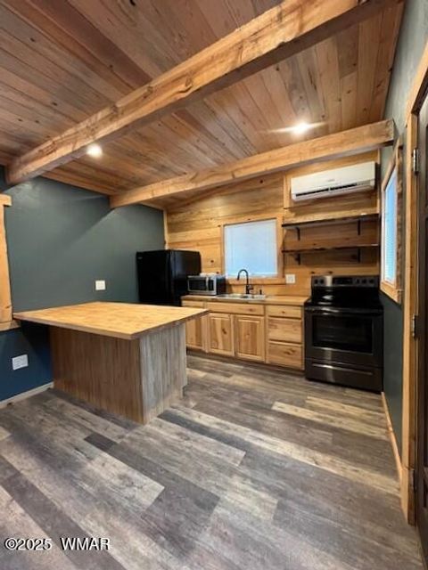 Tiny photo for 1412 Amanda Drive, Lakeside, AZ 85929 (MLS # 257175)