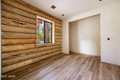 Tiny photo for 30 S Bench Circle, Show Low, AZ 85901 (MLS # 257936)