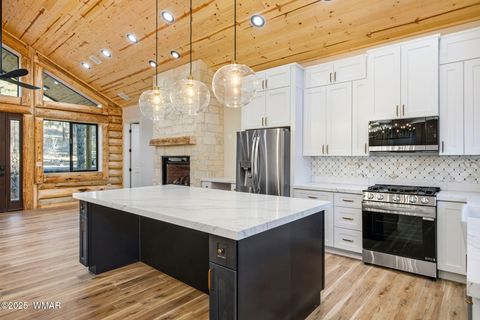 Tiny photo for 30 S Bench Circle, Show Low, AZ 85901 (MLS # 257936)