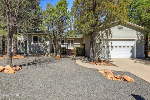 Photo of 1510 N 40th Circle, Show Low, AZ 85901 (MLS # 260248)