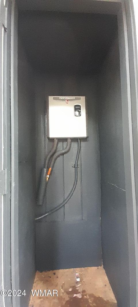 Tiny photo for 6 County Road 1007 #6, Greer, AZ 85927 (MLS # 254069)