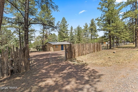 Tiny photo for 1724 Lyerly Avenue, Lakeside, AZ 85929 (MLS # 261914)