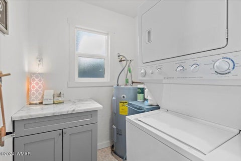 Tiny photo for 2112 Bluejay Road, Overgaard, AZ 85933 (MLS # 262543)