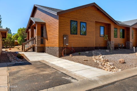 Tiny photo for 2755 W Villa Loop, Show Low, AZ 85901 (MLS # 261184)
