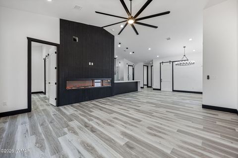 Photo of 2755 W Villa Loop, Show Low, AZ 85901 (MLS # 261184)