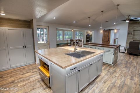 Tiny photo for 7510 Geronimo Road, Pinetop, AZ 85935 (MLS # 258586)