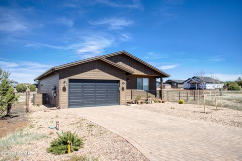 Photo of 1001 S Lorenzo Sitgreaves Drive, Show Low, AZ 85901 (MLS # 260200)
