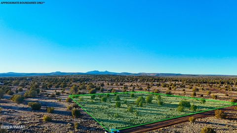Photo of 5090 N Randall Blvd 2.27 Acres Blvd, Ash Fork, AZ 86320 (MLS # 259300)