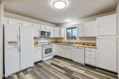 Tiny photo for 8376 Apache Drive, Show Low, AZ 85901 (MLS # 262309)