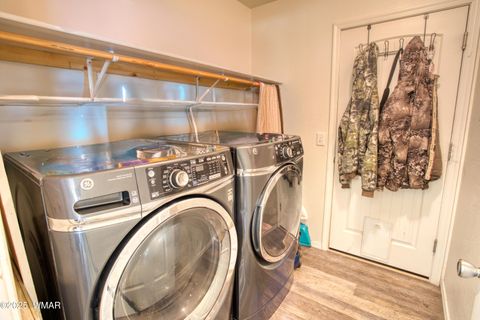 Tiny photo for 40 N Canyon Dr Dr, Show Low, AZ 85901 (MLS # 258453)