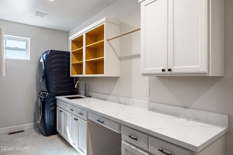 Tiny photo for 2268 Roundabout Circle, Overgaard, AZ 85933 (MLS # 257864)