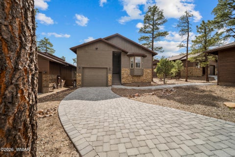 Tiny photo for 3050 W Black Oak Loop, Show Low, AZ 85901 (MLS # 261916)