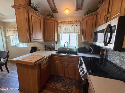 Tiny photo for 1975 Lynx Drive #Lot 6, Show Low, AZ 85901 (MLS # 262470)