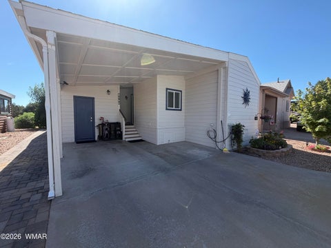 Tiny photo for 1975 Lynx Drive #Lot 6, Show Low, AZ 85901 (MLS # 262470)