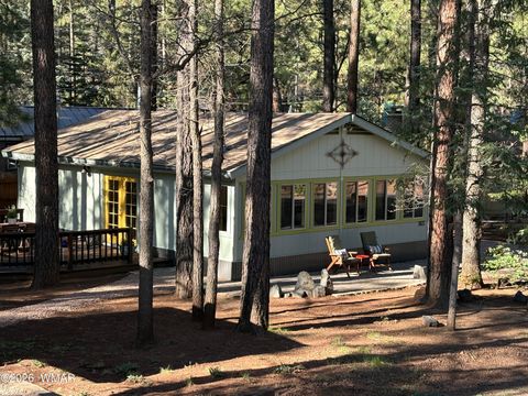 Photo of 1785 E Sierra Pine Loop, Pinetop, AZ 85935 (MLS # 260625)