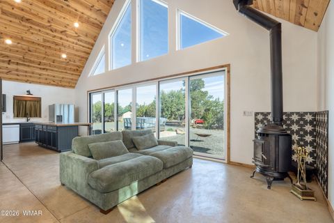 Photo of 124 County Road N3077, Vernon, AZ 85940 (MLS # 260228)