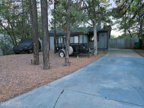 Photo of 931 W Laxton Road, Show Low, AZ 85901 (MLS # 258439)