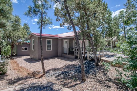 Photo of 3851 Vacation Village Dr, Show Low, AZ 85901 (MLS # 261403)