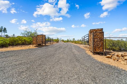 Tiny photo for 512 Fieldy Road, Show Low, AZ 85901 (MLS # 261335)