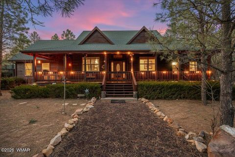 Photo of 2952 Country View Lane, Overgaard, AZ 85933 (MLS # 260406)