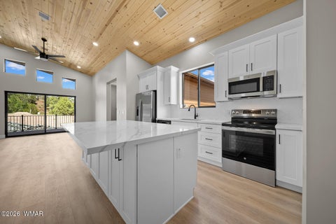 Tiny photo for 4640 W Tatanka Loop, Show Low, AZ 85901 (MLS # 262835)