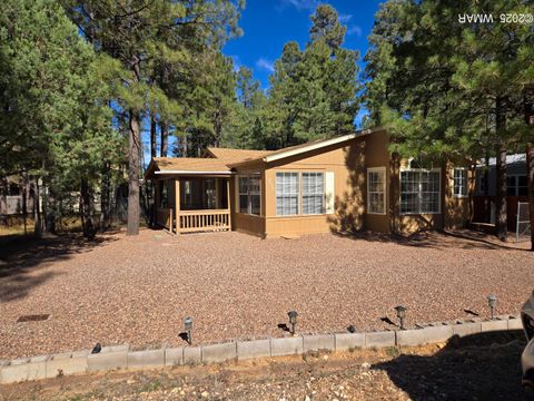 Photo of 2770 W Whipple, Show Low, AZ 85901 (MLS # 258583)