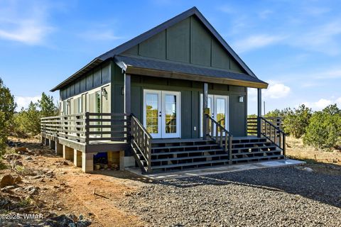 Photo of 8335 Rainbow Drive, Show Low, AZ 85901 (MLS # 258909)