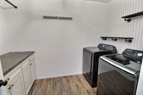 Tiny photo for 221 N Canyon Loop, Show Low, AZ 85901 (MLS # 258146)