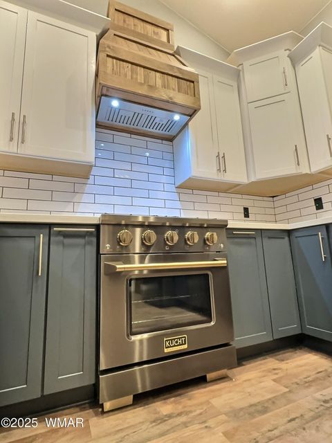 Tiny photo for 221 N Canyon Loop, Show Low, AZ 85901 (MLS # 258146)
