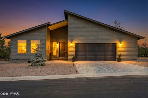 Photo of 3401 N Eagles Creek Drive, Show Low, AZ 85901 (MLS # 259638)