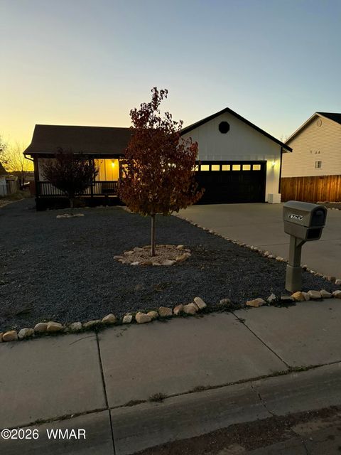 Photo of 1940 N Pebble Beach Drive, Show Low, AZ 85901 (MLS # 259553)