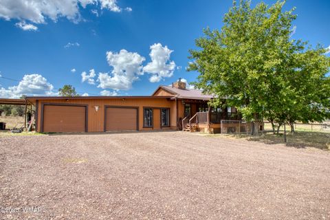 Photo of 103 County Road 3167, Vernon, AZ 85940 (MLS # 257932)