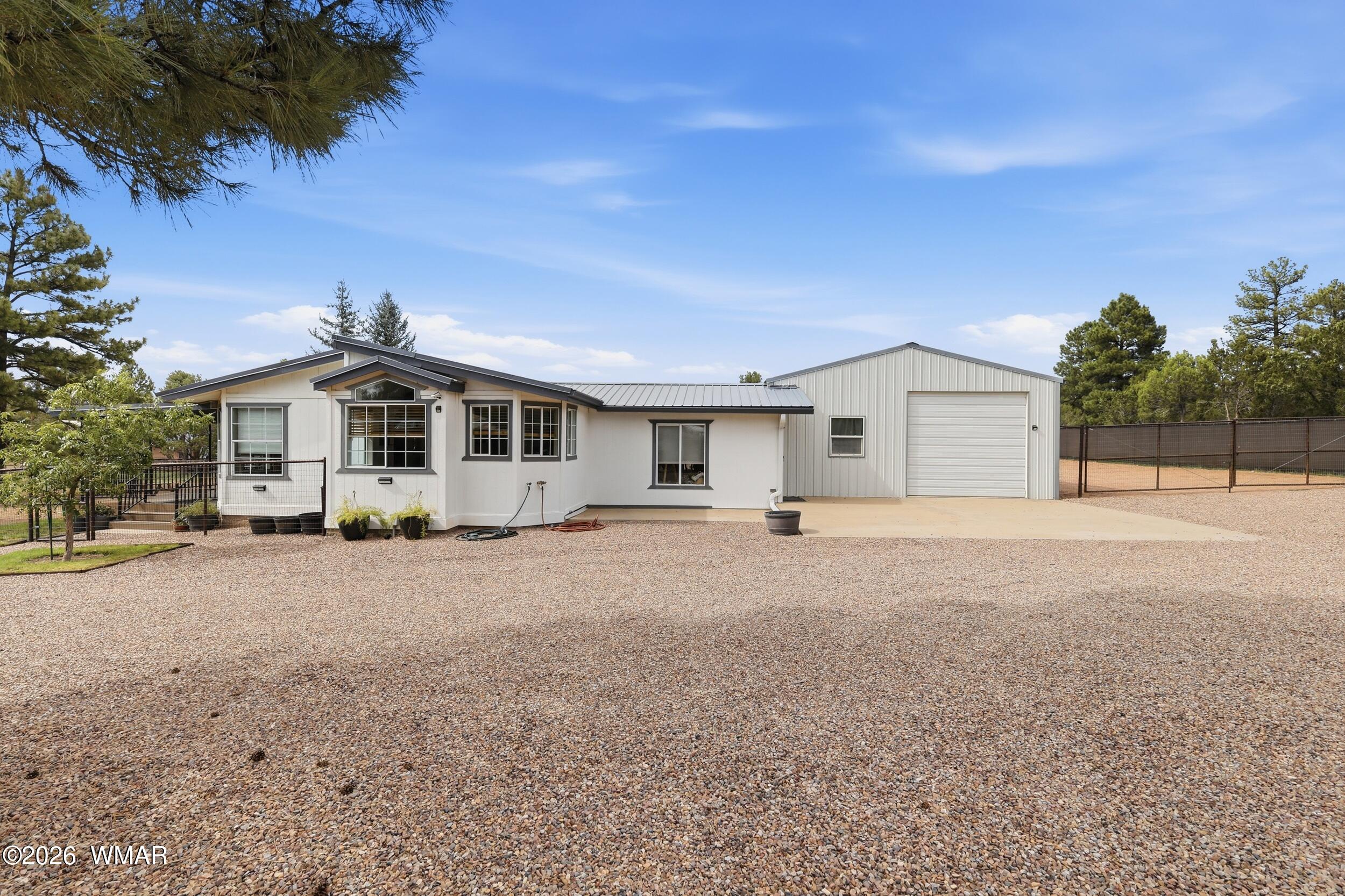 1087 Aspen Way