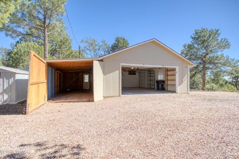 Tiny photo for 949 Geronimo Lane, Show Low, AZ 85901 (MLS # 260236)