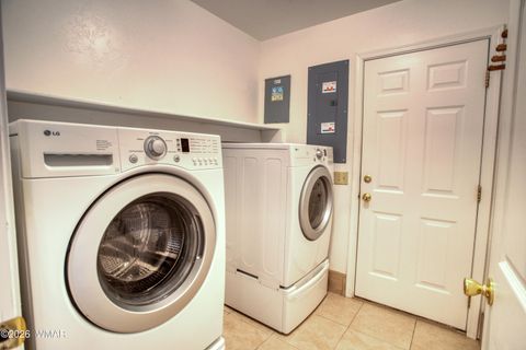 Tiny photo for 949 Geronimo Lane, Show Low, AZ 85901 (MLS # 260236)