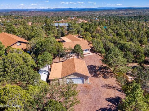 Photo of 949 Geronimo Lane, Show Low, AZ 85901 (MLS # 260236)