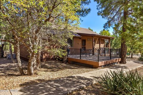 Photo of 1920 N Covered Wagon Loop, Show Low, AZ 85901 (MLS # 261226)